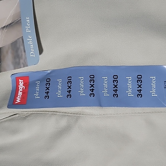 Wrangler khaki Men's Pleated Front Casual Pant 34X30 - Picture 4 of 7